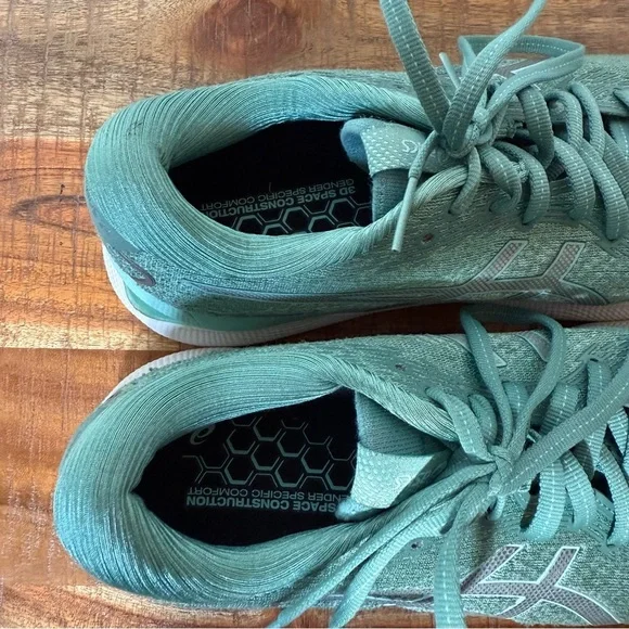 Asics Gel Nimbus 24 Green Athletic Shoes, Women’s 7.5 wide - Picture 3 of 9